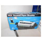 PERSONAL SHREDDER IN BOX