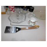 HEART VASE, NEW A CUP OF CHRISTMAS CUP/SAUCER,