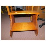 WOOD STEP STOOL MAPLE
