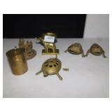 BRASS PIECES, FROG LEG DETACHED