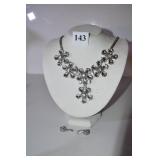 LARGE FLOWER RHINESTONE NECKLACE AND EARRINGS 20"