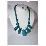 POLISHED AQUA BLUE NECKLACE 18 CHAIN