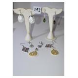 NECKLACE 18" W/ 925 RING GREEN STONE AND 2 PAIRS