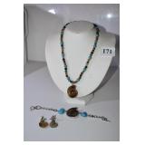 18" AMMONITE AND BEADED NECKLACE, BRACELET AND