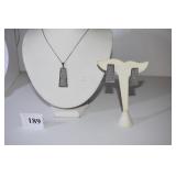 20" SILVER TONE CHAIN W/ SHIMMERING PENDANT AND