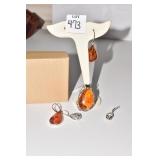 EARRINGS STERLING WITH RHINESTONE CENTER WITH BOX