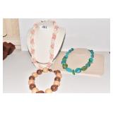 TURQUOISE/GREEN NECKLACE LARGE GLASS/BEAD