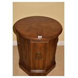 DREXEL ROUND DRUM TABLE 21" H X 19" R
