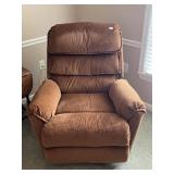 BROWN RECLINER 40" H - 20" SEAT