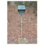 BIRD FEEDER METAL