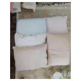 GROUP OF 5 PILLOWS, 1 HOMEDICS MEMORY FOAM, 4