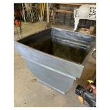 LARGE PLASTIC SQUARE PLANTER 24"X24"X 20" WITH