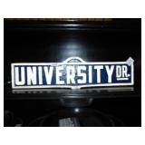 METAL UNIVERSITY DRIVE STREET SIGN