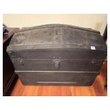 DOME TOP TRUNK WOOD TOP 30.5" W X 18" X 22" LIFT