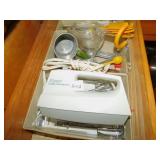 HAMILTON BEACH HAND MIXER, MEASURING SPOONS,