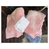 GROUP OF TOWELS AND PEACH BATH/ AREA RUGS