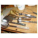 ICE CREAM SCOOP, SPATULAS, MASHER, ETC