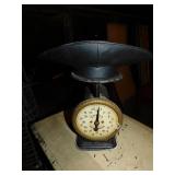 METAL FAMILY SCALE BY ORION WITH PAN, 11"