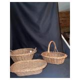 THREE BASKET 1 W/ WOOD BASE - HANDLED BASKET 6" X