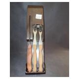 CUTCO FORK/KNIFE/SPREADER W/ HOLDER