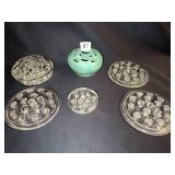 FLOWER FROGS INCL. KAY LAW POTTERY, CLEAR GLASS 6