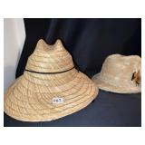 CANADIAN BEAVER HAT WITH FEATHER. PANAMA JACK