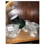 LAMP SHADE RISER AND GREEN SHADE 4.5" H X 5.75"