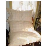 4 KING SIZE CROCHETED PILLOWS AND 2 THROW PILLOWS