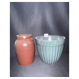 ROSEVILLE GLAZED PLANTER 7" H X 8.25 D. - CRACK &