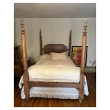 ANTIQUE POSTER BED ACORN FINIAL THREE QUARTER