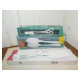 SILVER PLATE SERVING PIECES, LIFTERS IN OB