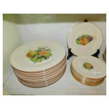 LENOX PLATES THREE SIZES 30 PIECES LIKE NEW