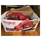 DIRT DEVIL VAC LOOKS NEW IN BOX