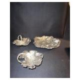 HAND WOVEN PINE BASKET & LOTUS