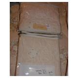 NAPKINS & TABLECLOTH 68 X 104 & TABLECLOTH 68 X