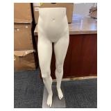 FEMALE MANNEQUIN DANNI, P2 W/ EBONY CHROME BASE,