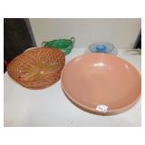 LARGE PLASTIC BOWL AND WICKER BASKETS
