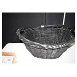 BLACK BASKET W/ HANDLES