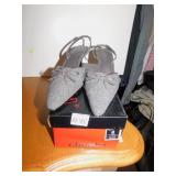 SZ. 7 GRAY SCOTT SHOES & CHOOKA SZ. 8 BOTH NEW