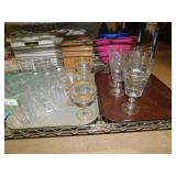 VARIETY OF GLASS WEAR INCLUDING GOLD RIM, BOWLS,