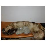 FUR COLLAR AND LAMB WOOL TRIM