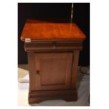 SIDE TABLE BY RIVERSIDE 1 DOOR 1 DRAWER 25" H X
