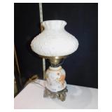 FROSTED SHADE 16" WHITE W/ YELLOW INTERIOR