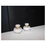 PEDESTAL SALT AND PEPPERS FOOTED