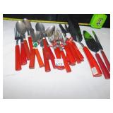 VINTAGE BAKELITE HANDLE FLATWARE