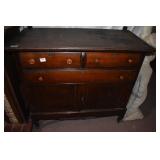 OAK SIDEBOARD 1910 - GINGERBREAD ON BASE - 38.5"