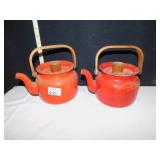 2 RED ENABLED TEA POTS WITH WOOD HANDLES 5"X8",
