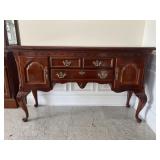 CHERRY SIDEBOARD 3 DRAWER CENTER - 2 DOORS 35" H