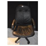 OFFICE CHAIR 5 WHEELBASE 40" H