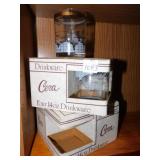 DOW JONES SET OF 8 NEW GLASSES IN BOX